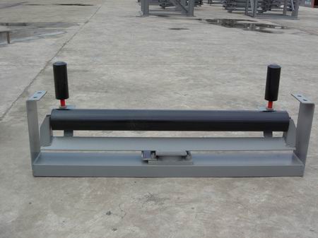 平行調心托輥組